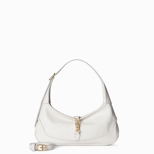 Gucci 이니셜로 나만의 특별한 아이템 만들기재키 슬림 미디엄 숄더백₩3,300,000