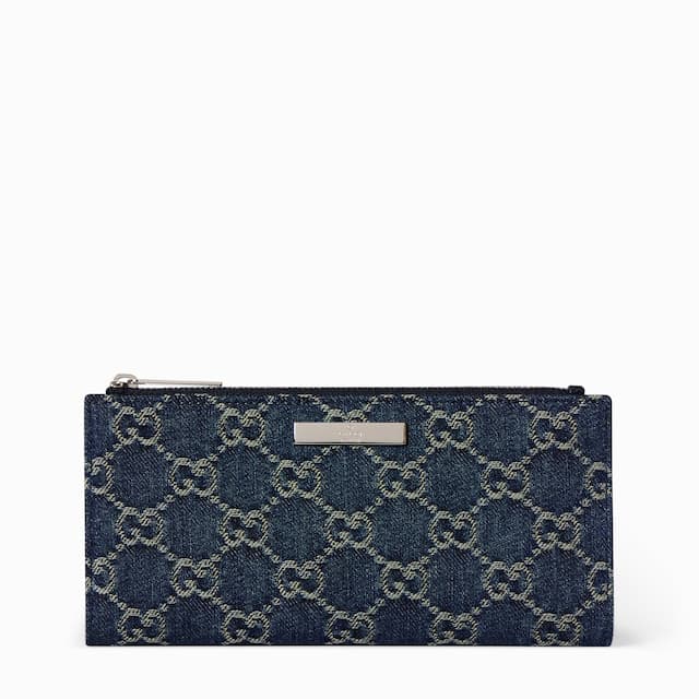 Gucci Personalise with initialsLong wallet with Gucci plaque£490