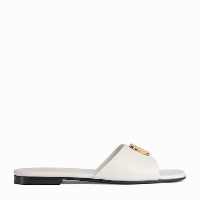 Gucci Women's slide sandal with Double G£525