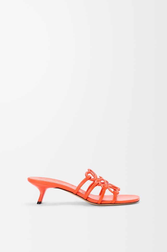 LOEWE Petal Anagram slide in soft calfskin