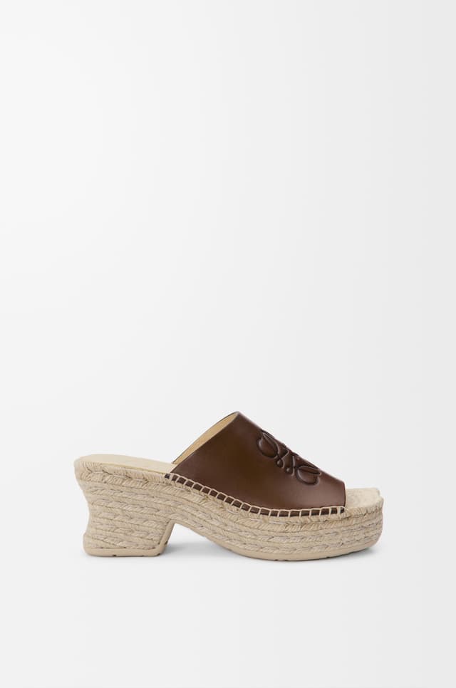 LOEWE Petal espadrille platform slide in vegetable-tanned calfskin