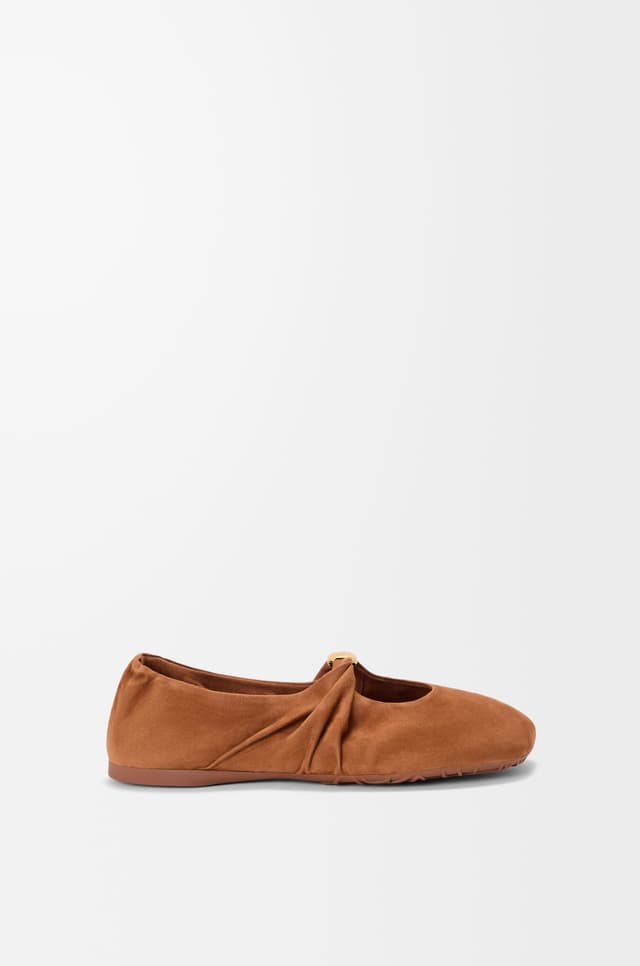 LOEWE Pebble Soft ballerina in suede goatskin